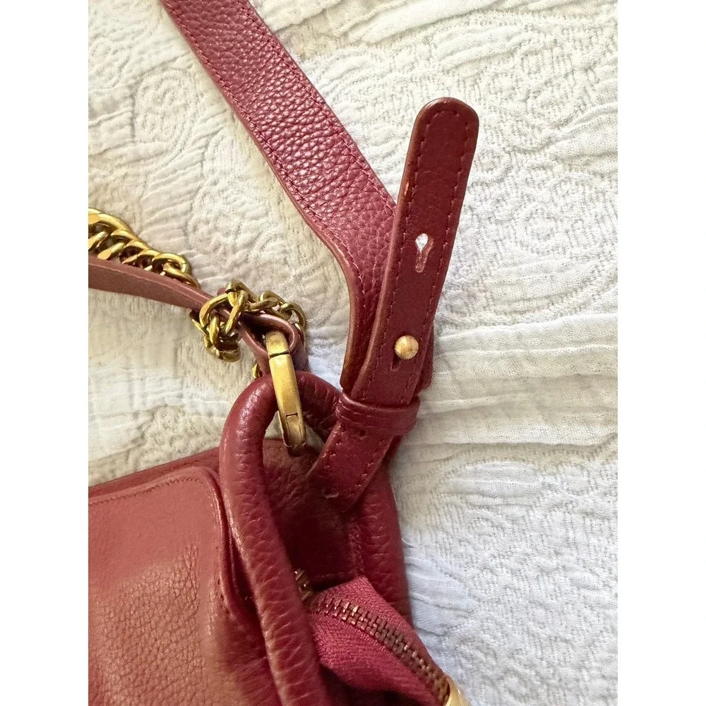 J.W.‎ Hulme Co. Womens Burgundy Leather Inner Pockets Crossbody Bag Editor